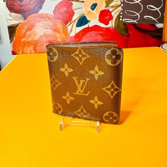 Louis Vuitton Brown and Gold Monogram Card Holder pocket organizer - Picture 10 of 12